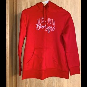 Wisconsin Badgers Fanatics Sweatshirt: size S, new condition barely worn